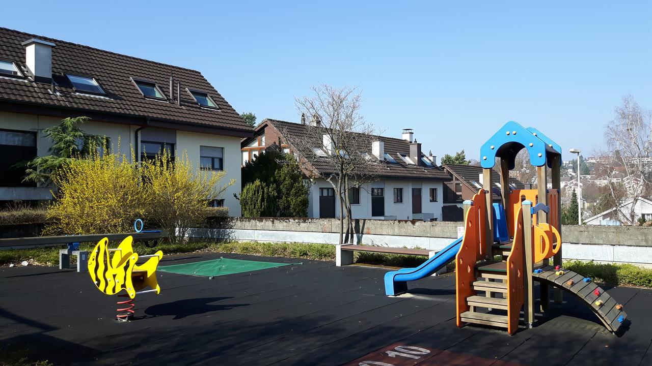 Mybednbreakfast In Bottmingen Panzió Szoba fotó