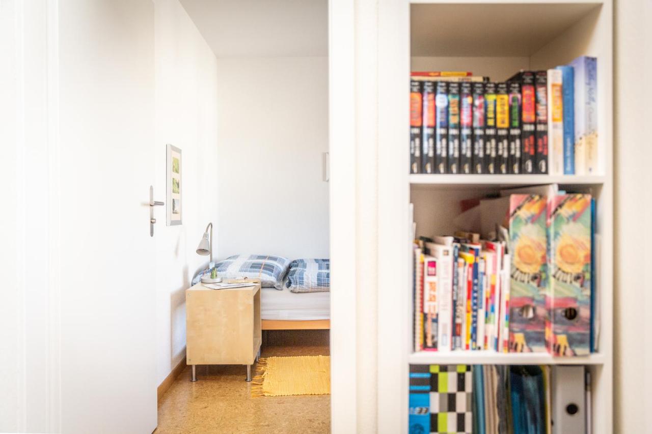 Mybednbreakfast In Bottmingen Panzió Kültér fotó