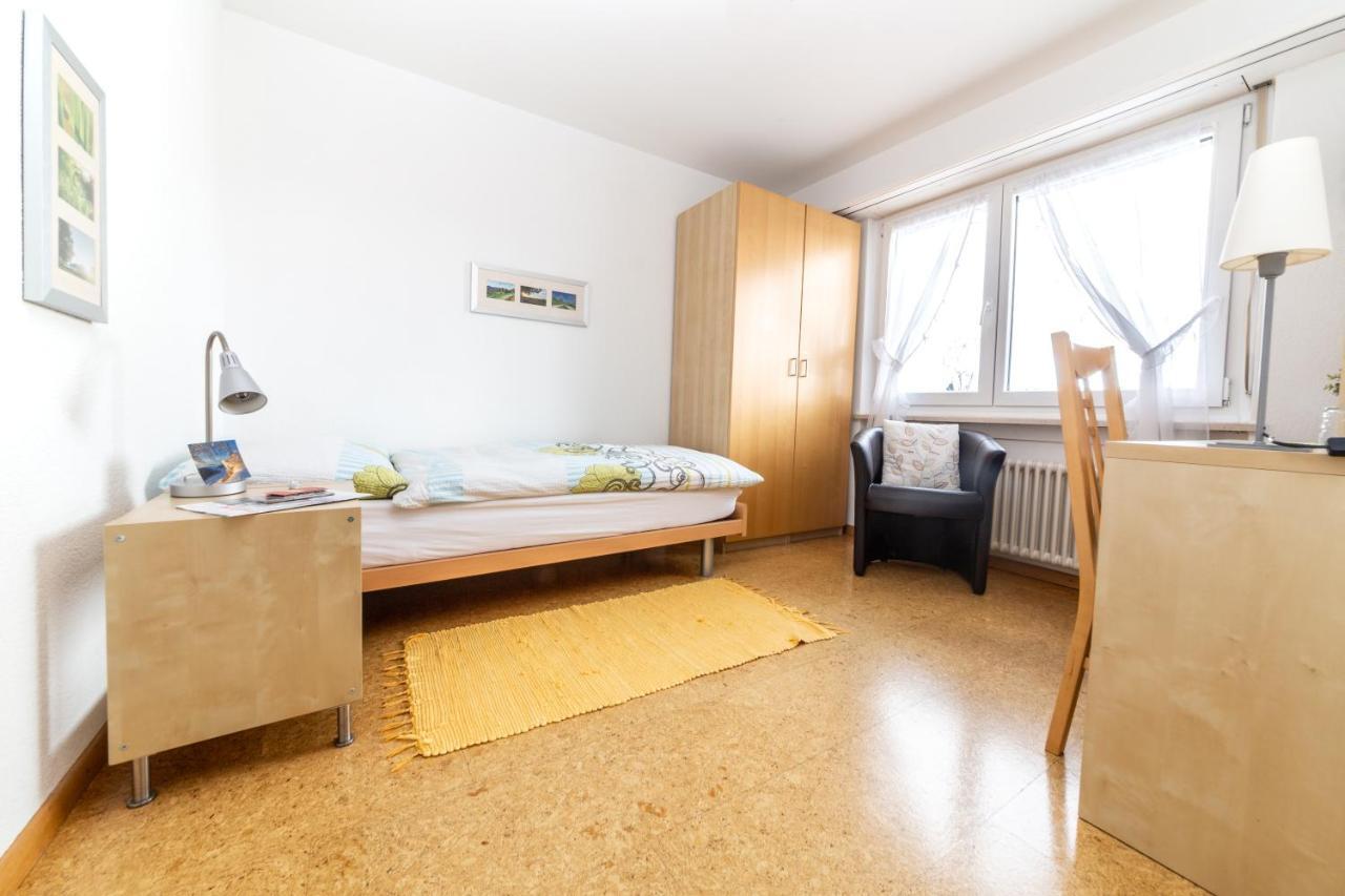 Mybednbreakfast In Bottmingen Panzió Kültér fotó