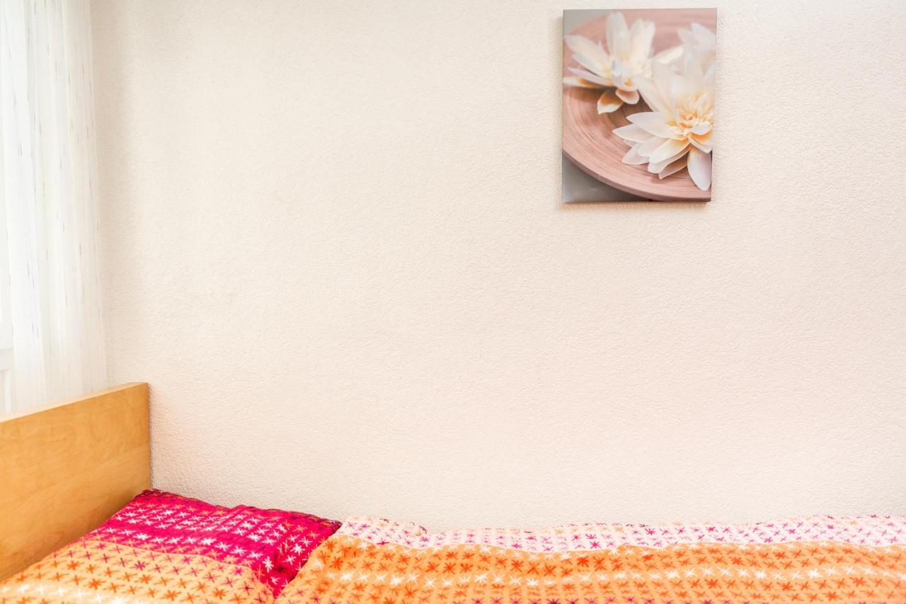 Mybednbreakfast In Bottmingen Panzió Kültér fotó