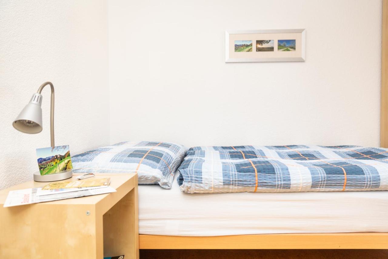 Mybednbreakfast In Bottmingen Panzió Kültér fotó