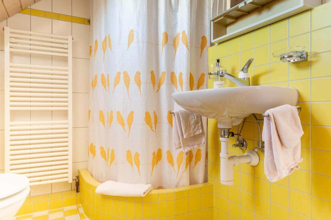 Mybednbreakfast In Bottmingen Panzió Kültér fotó