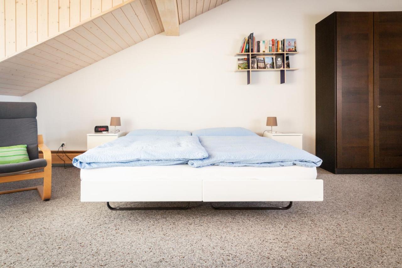 Mybednbreakfast In Bottmingen Panzió Kültér fotó